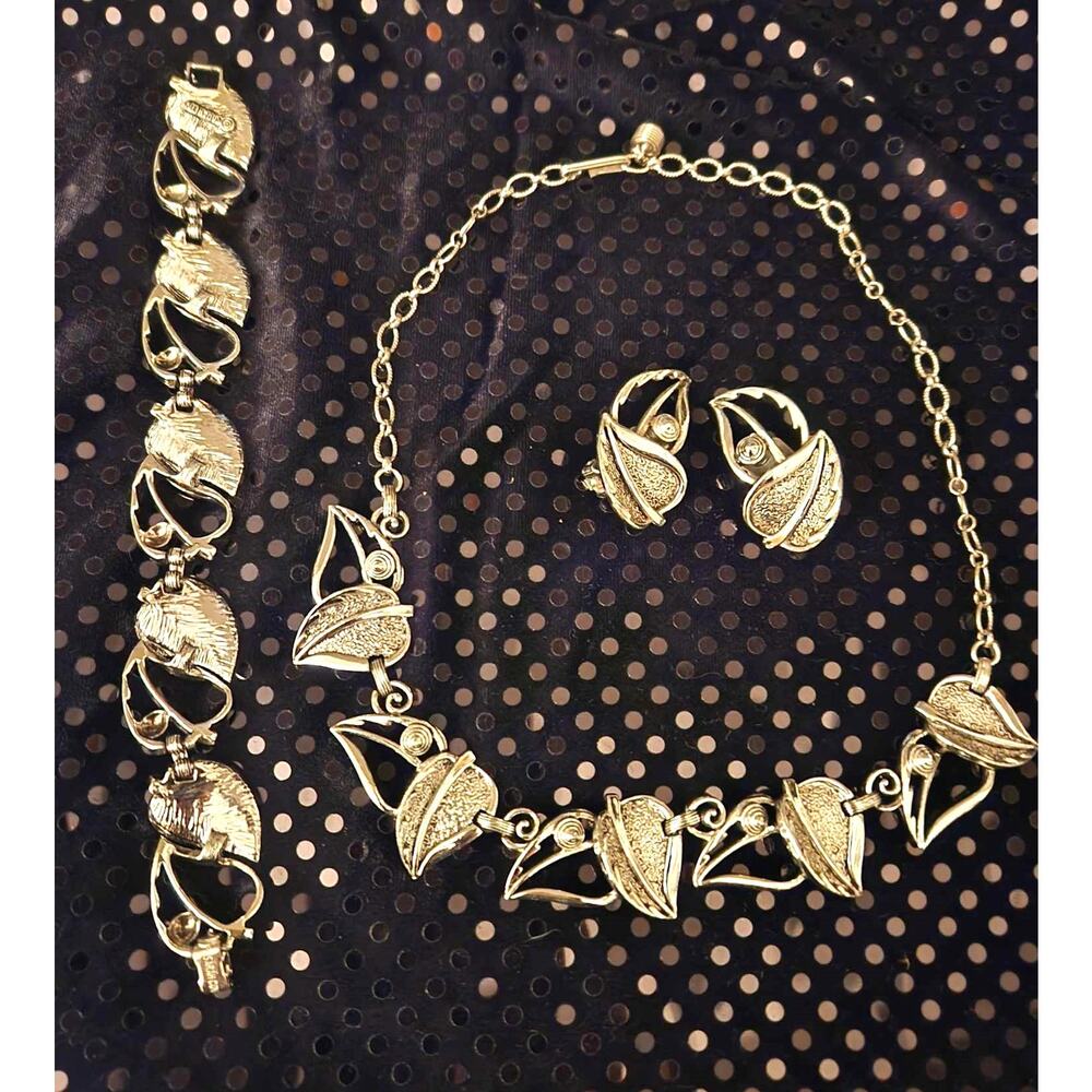 Vintage S.A.C. Silver Tone 1960s Leaf Choker Necklace, Bracelet, Earrings SET!!!
